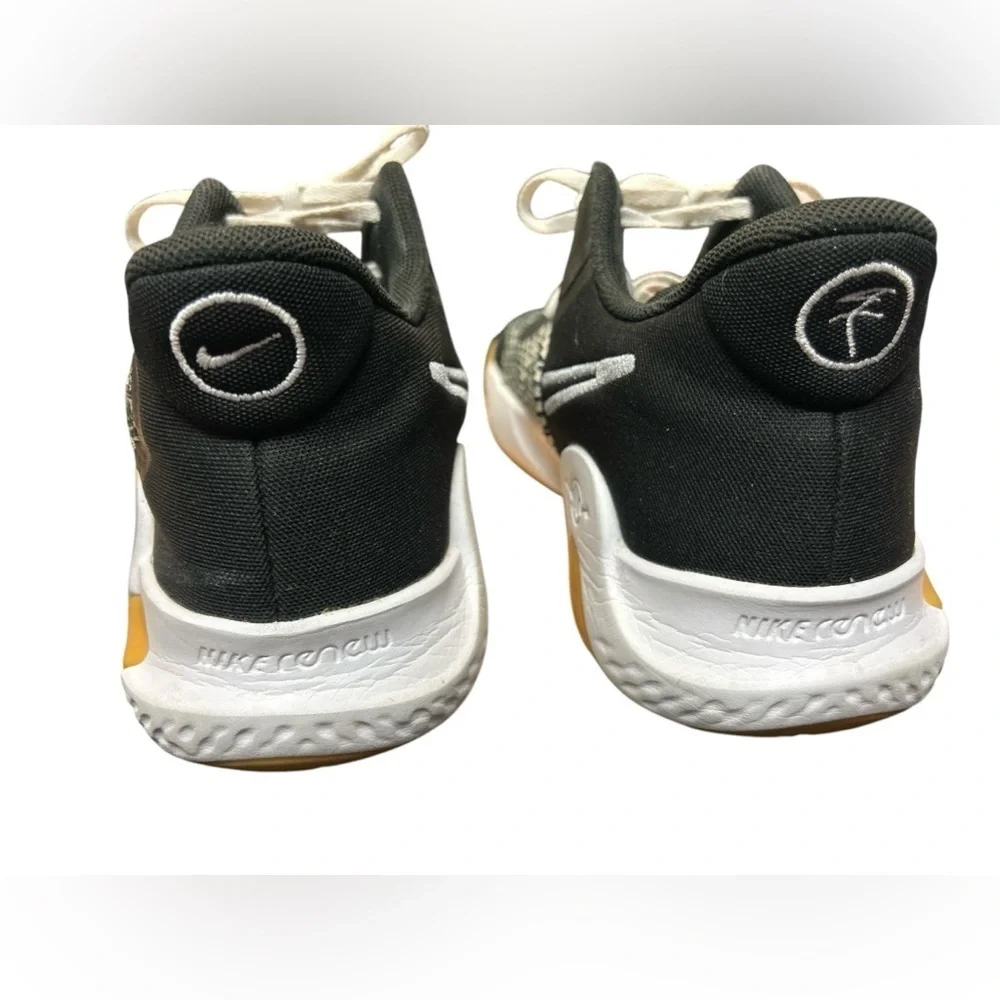 Nike Men's Basketball Sneakers Black Mid Top Athletic‎ 13